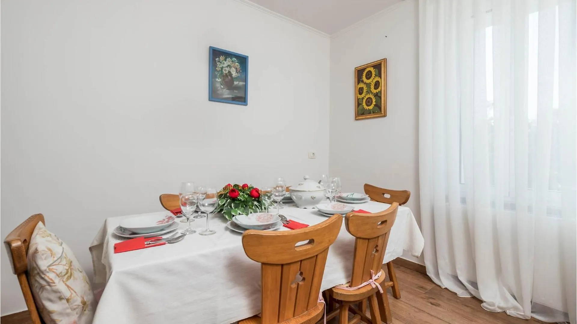 2 Bedroom Lovely Apartment In Ika