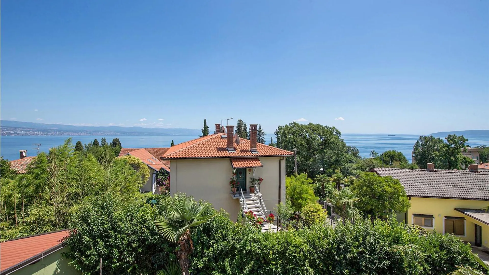 2 Bedroom Lovely Apartment In Ika